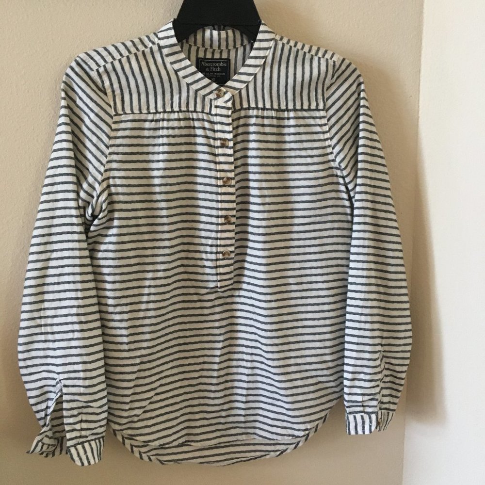 Abercrombie & Fitch Grey/White Striped Shirt XS